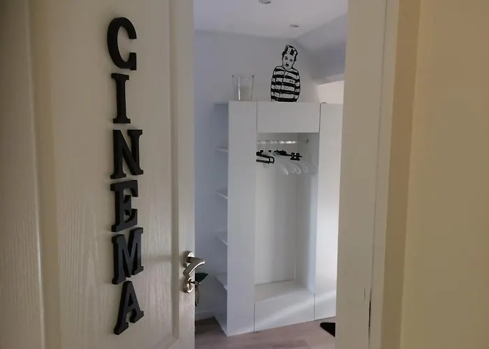 Au Levrier De Bed and Breakfast 3*