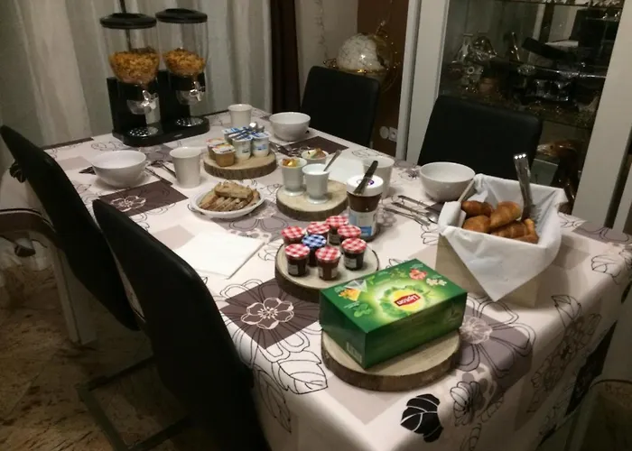 Au Levrier De 3* Chessy (Seine-et-Marne)